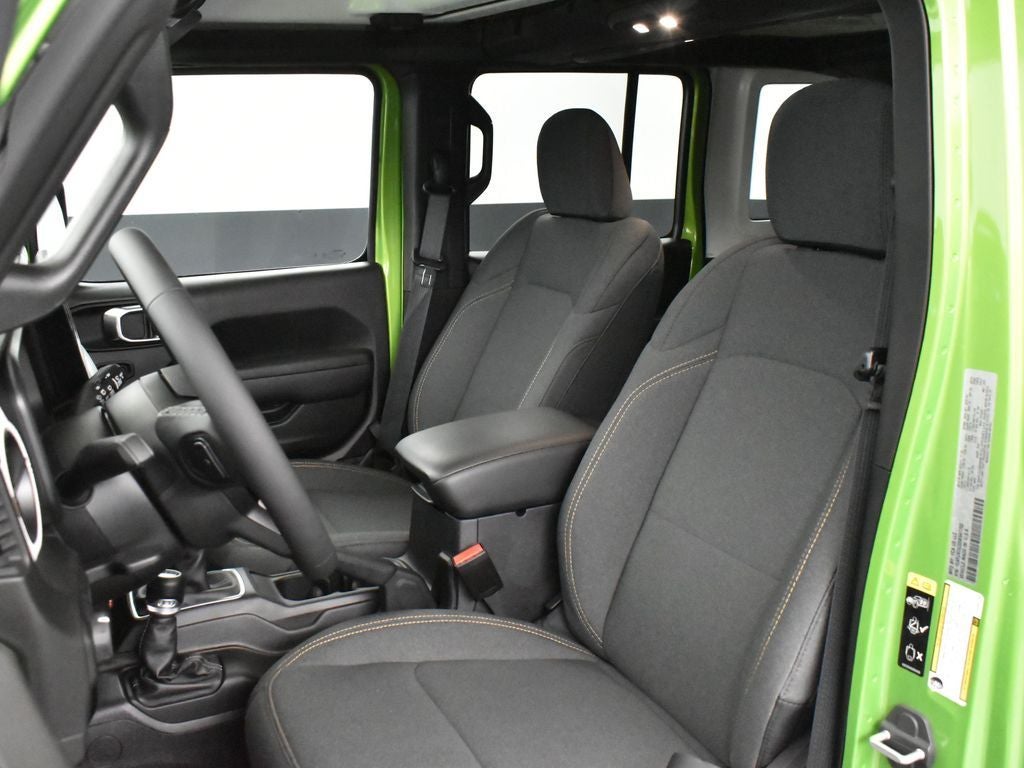 2025 Jeep Wrangler 4-Door Willys 4x4