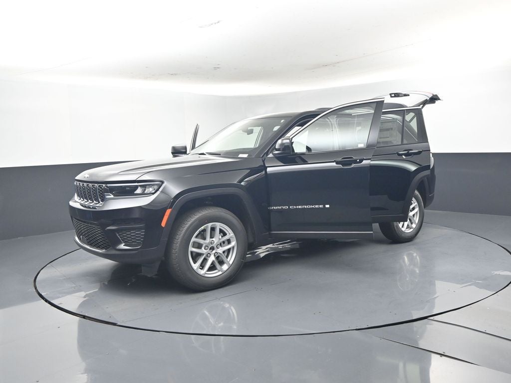 2026 Jeep Grand Cherokee GRAND CHEROKEE LAREDO X 4X2