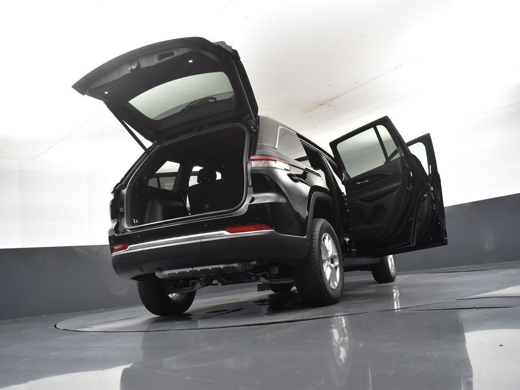 2026 Jeep Grand Cherokee GRAND CHEROKEE LAREDO X 4X2