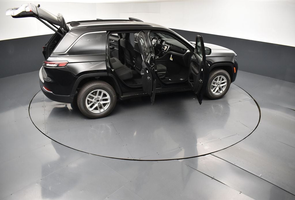 2026 Jeep Grand Cherokee GRAND CHEROKEE LAREDO X 4X2