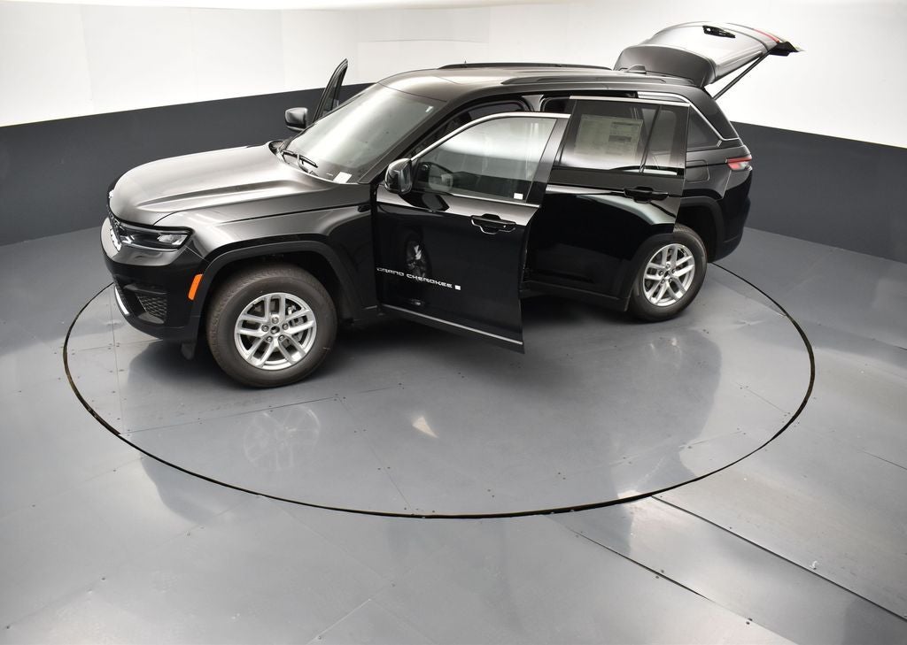 2026 Jeep Grand Cherokee GRAND CHEROKEE LAREDO X 4X2