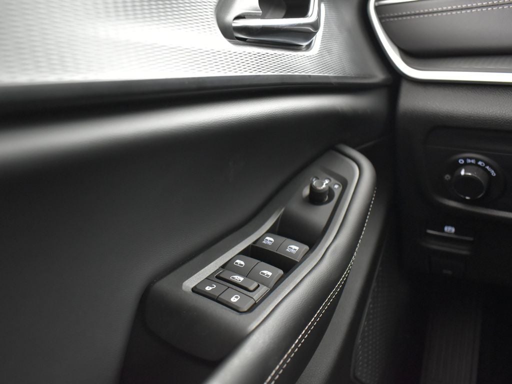 2026 Jeep Grand Cherokee GRAND CHEROKEE LAREDO X 4X2