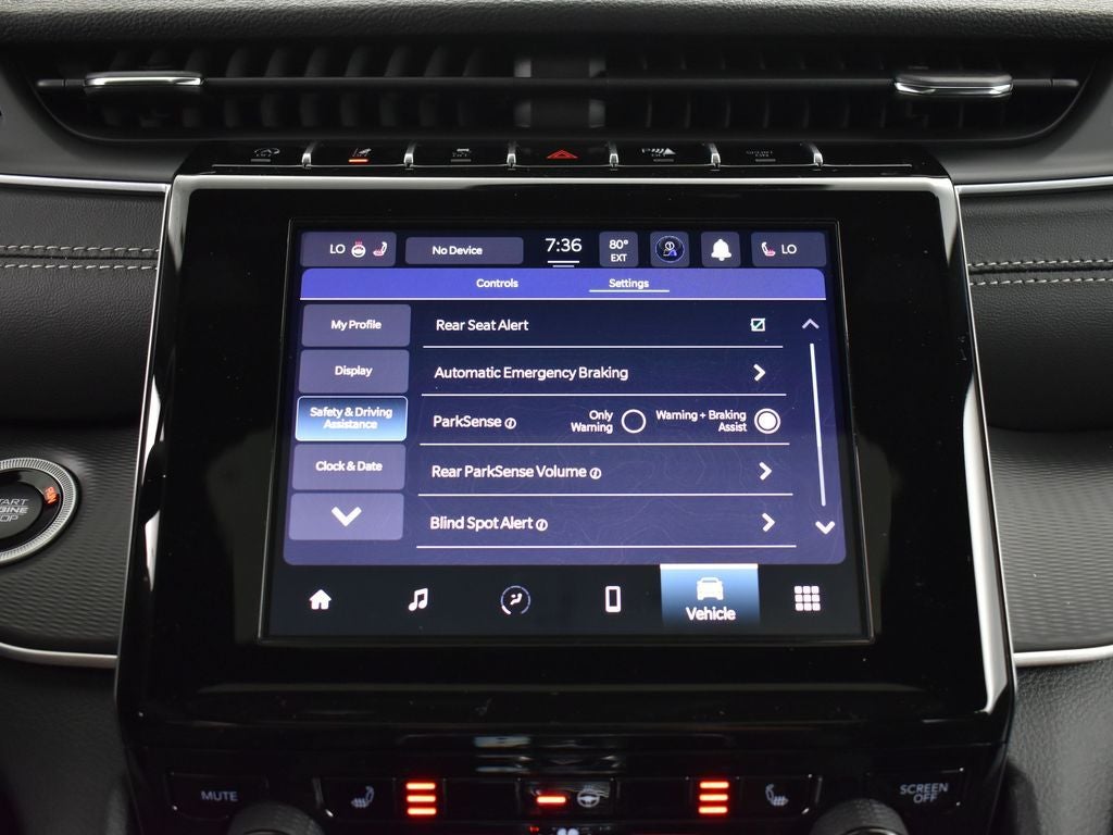 2026 Jeep Grand Cherokee GRAND CHEROKEE LAREDO X 4X2