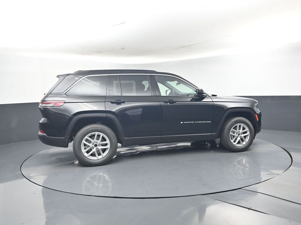 2026 Jeep Grand Cherokee GRAND CHEROKEE LAREDO X 4X2