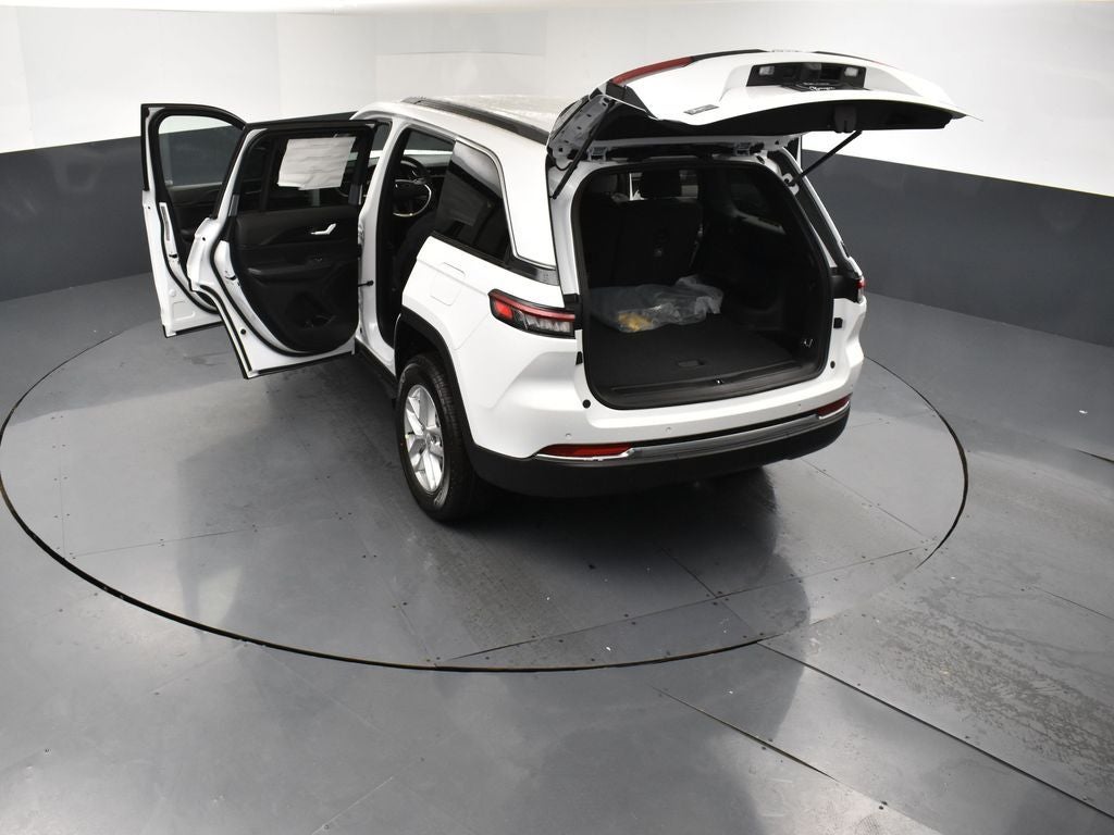 2026 Jeep Grand Cherokee GRAND CHEROKEE LAREDO 4X2