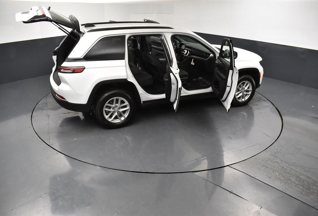 2026 Jeep Grand Cherokee GRAND CHEROKEE LAREDO 4X2