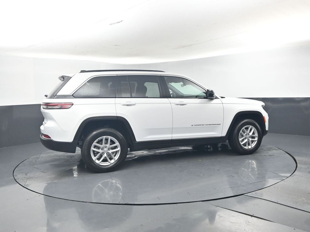 2026 Jeep Grand Cherokee GRAND CHEROKEE LAREDO 4X2