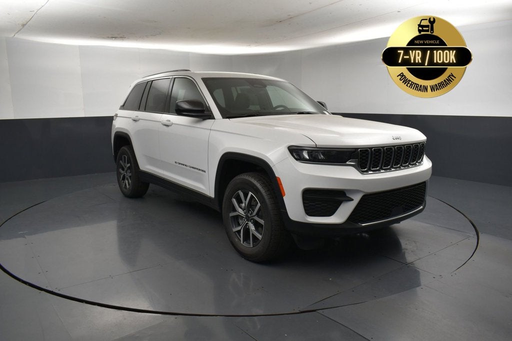 2027 Jeep Grand Cherokee GRAND CHEROKEE LAREDO 4X2