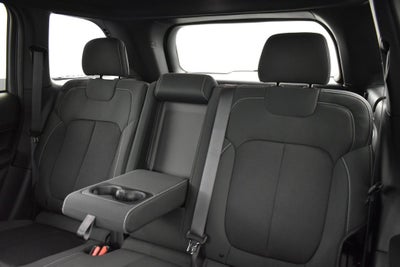 2027 Jeep Grand Cherokee GRAND CHEROKEE LAREDO 4X2