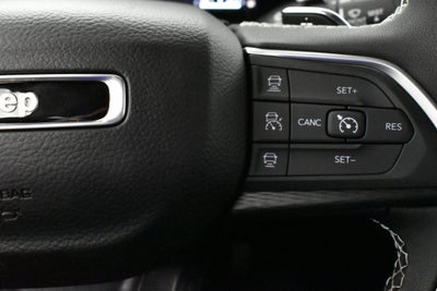 2027 Jeep Grand Cherokee GRAND CHEROKEE LAREDO 4X2