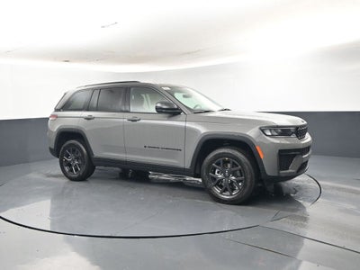 2027 Jeep Grand Cherokee Laredo Altitude