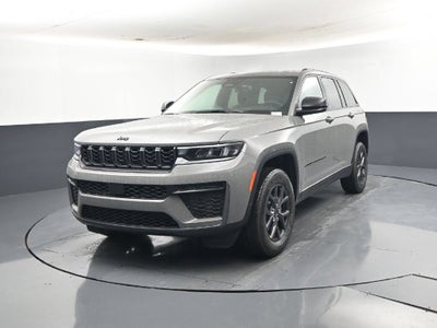 2027 Jeep Grand Cherokee Laredo Altitude