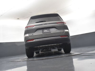 2027 Jeep Grand Cherokee Laredo Altitude