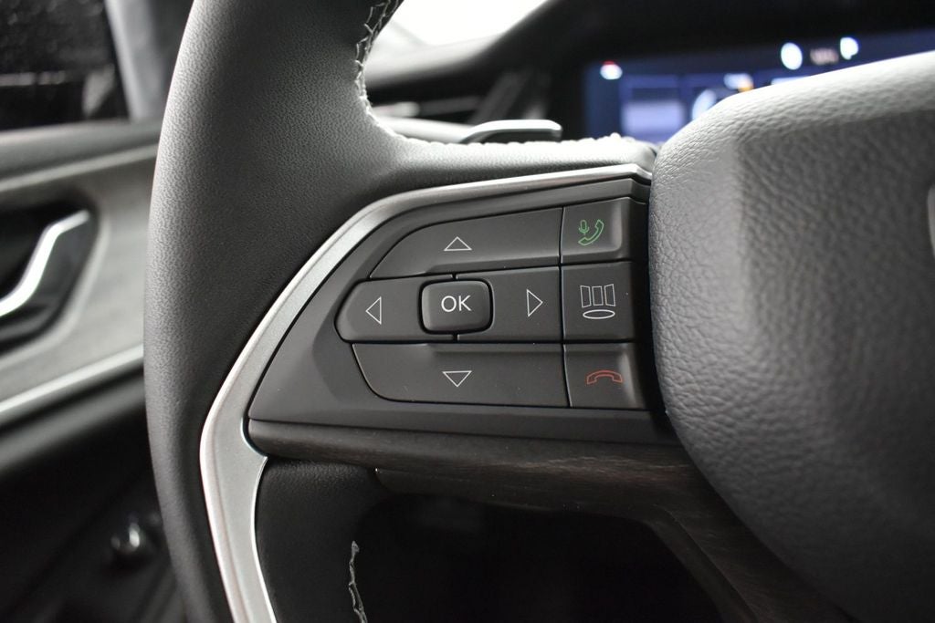 2027 Jeep Grand Cherokee Laredo Altitude