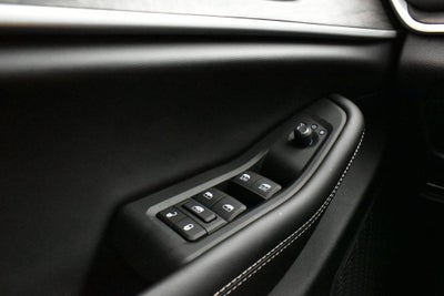 2027 Jeep Grand Cherokee Laredo Altitude