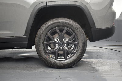 2027 Jeep Grand Cherokee Laredo Altitude