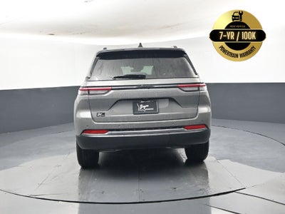 2027 Jeep Grand Cherokee Laredo Altitude