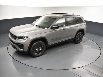 2027 Jeep Grand Cherokee Laredo Altitude