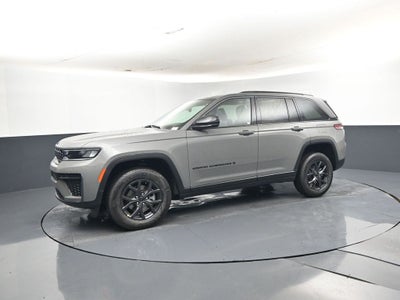 2027 Jeep Grand Cherokee Laredo Altitude
