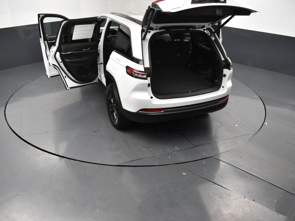 2026 Jeep Grand Cherokee GRAND CHEROKEE LAREDO ALTITUDE 4X2