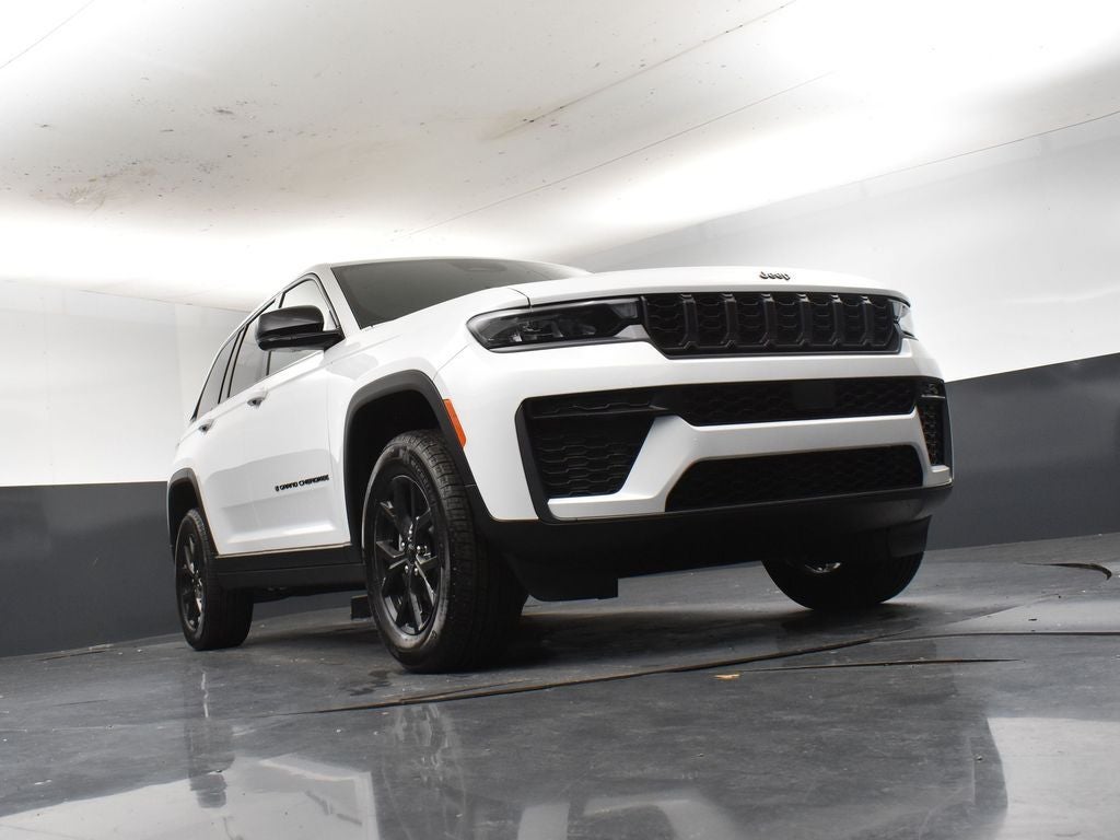 2026 Jeep Grand Cherokee GRAND CHEROKEE LAREDO ALTITUDE 4X2