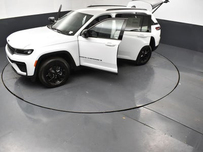 2026 Jeep Grand Cherokee GRAND CHEROKEE LAREDO ALTITUDE 4X2