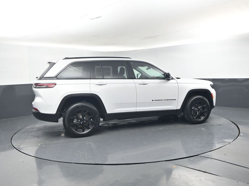 2026 Jeep Grand Cherokee GRAND CHEROKEE LAREDO ALTITUDE 4X2