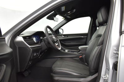 2026 Jeep Grand Cherokee GRAND CHEROKEE LAREDO ALTITUDE 4X2