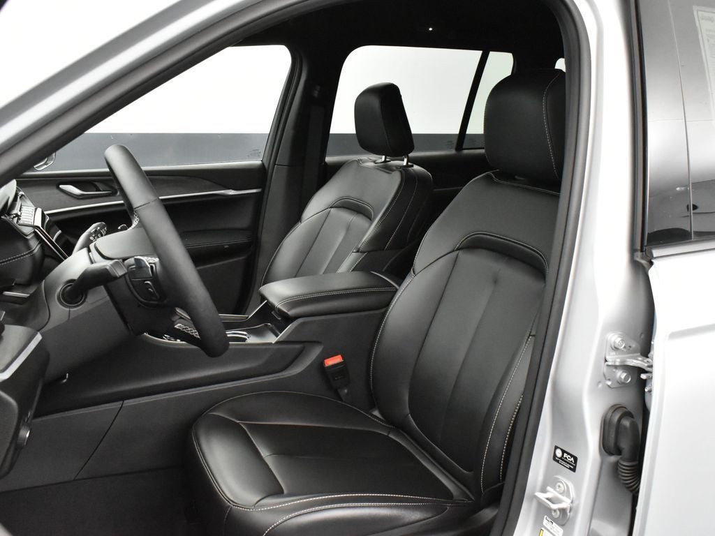 2025 Jeep Grand Cherokee GRAND CHEROKEE LIMITED 4X2