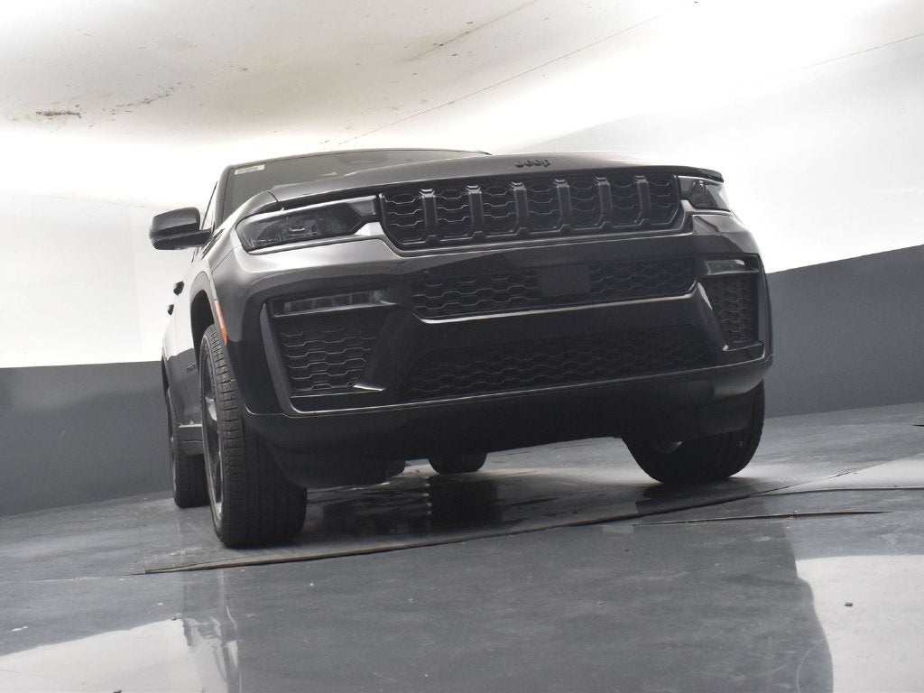2027 Jeep Grand Cherokee GRAND CHEROKEE LIMITED 4X2