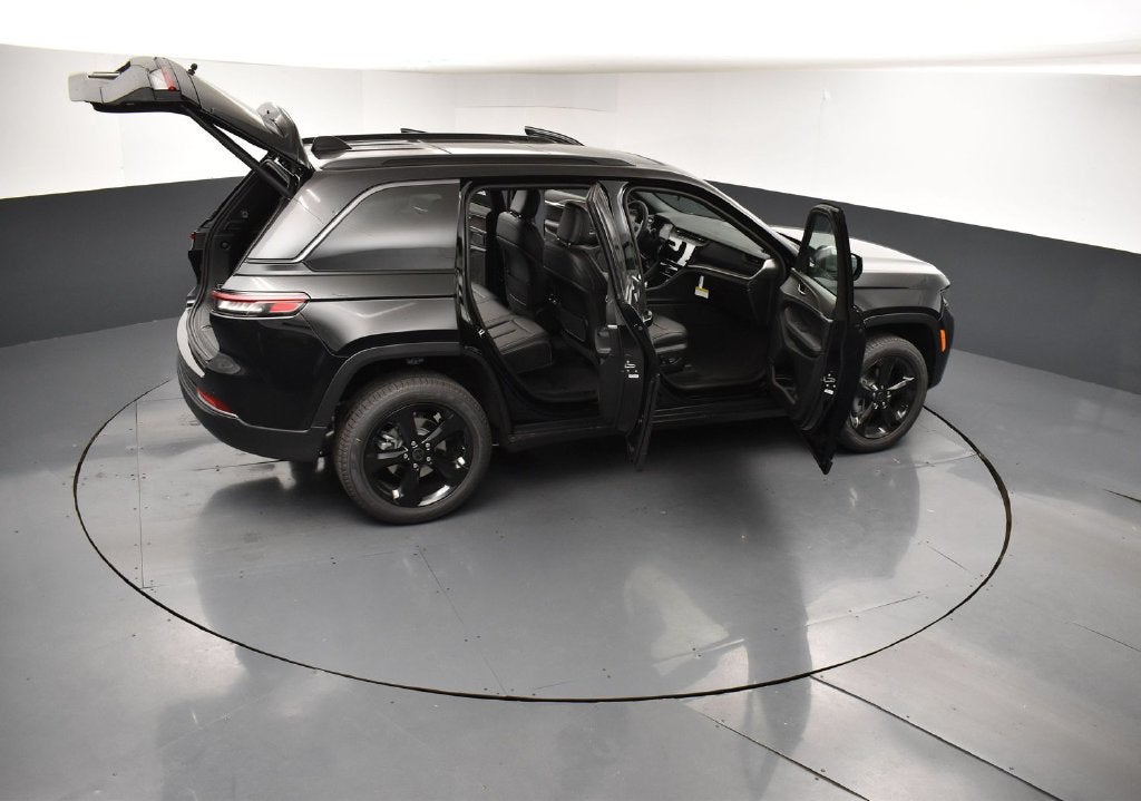 2027 Jeep Grand Cherokee GRAND CHEROKEE LIMITED 4X2
