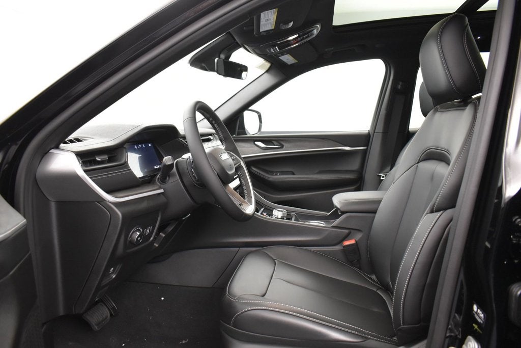 2027 Jeep Grand Cherokee GRAND CHEROKEE LIMITED 4X2