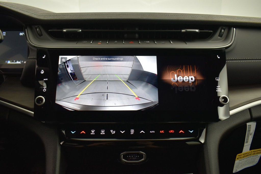 2027 Jeep Grand Cherokee GRAND CHEROKEE LIMITED 4X2