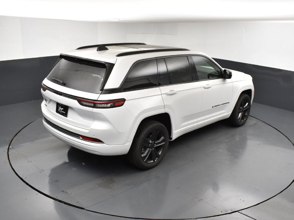 2027 Jeep Grand Cherokee Limited Reserve