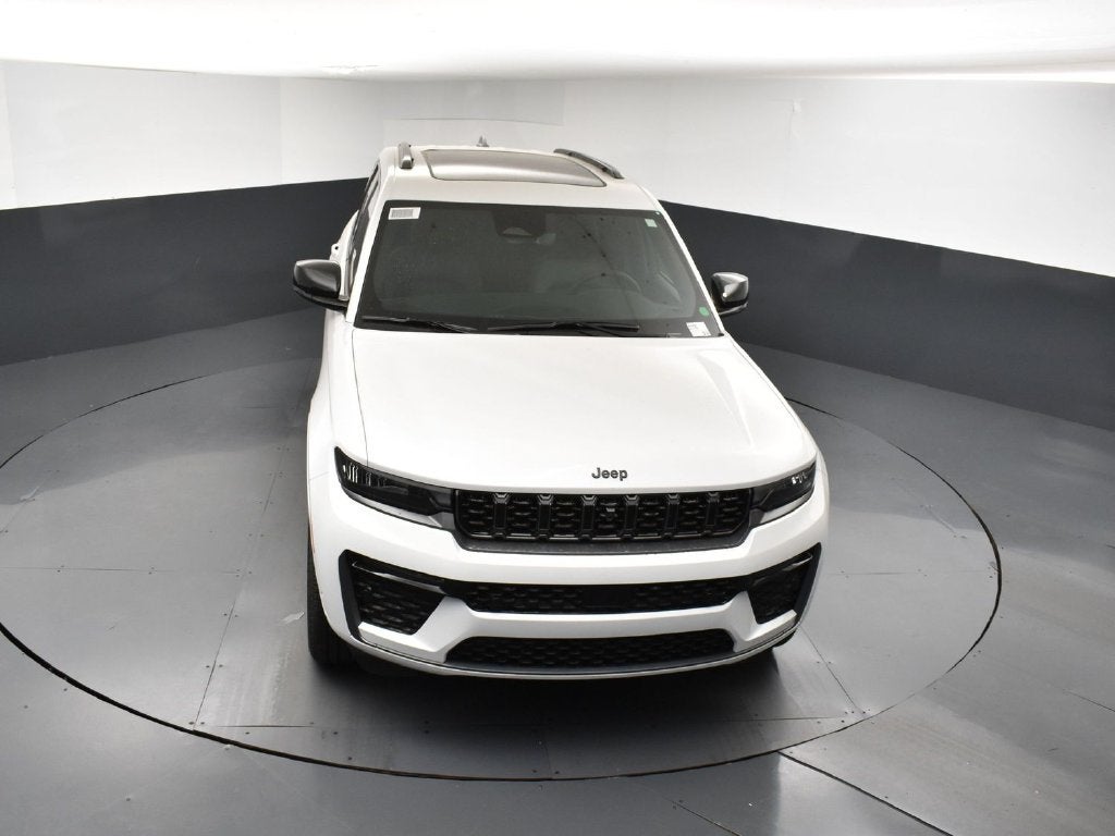 2027 Jeep Grand Cherokee Limited Reserve
