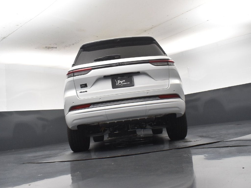 2027 Jeep Grand Cherokee Limited Reserve