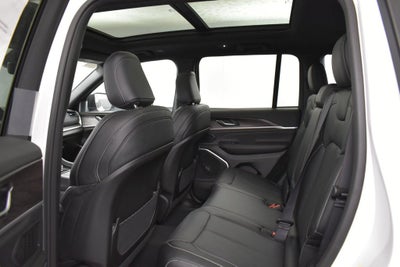 2027 Jeep Grand Cherokee Limited Reserve