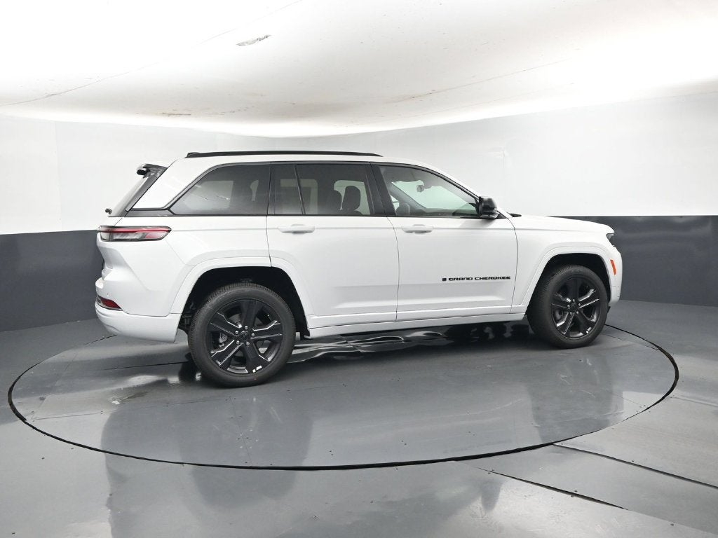 2027 Jeep Grand Cherokee Limited Reserve