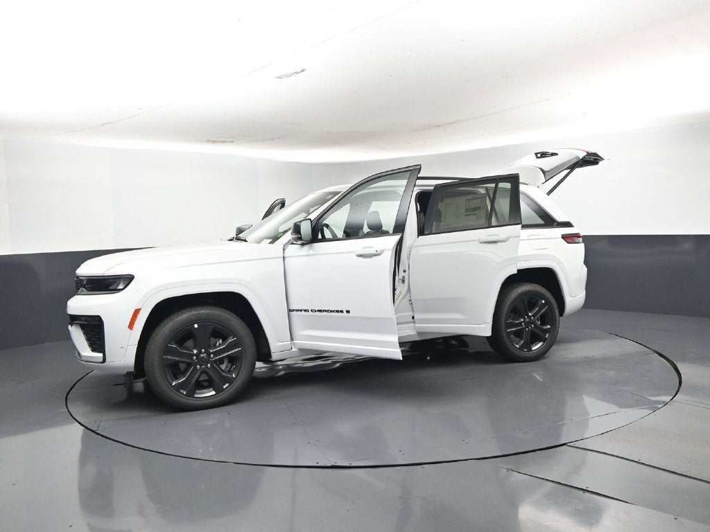 2027 Jeep Grand Cherokee Limited Reserve