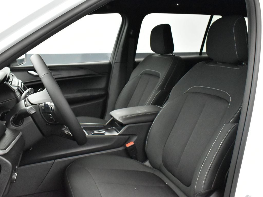 2026 Jeep Grand Cherokee GRAND CHEROKEE L LAREDO 4X2