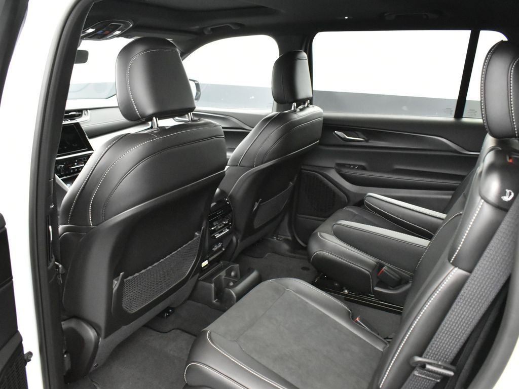 2025 Jeep Grand Cherokee GRAND CHEROKEE L ALTITUDE X 4X2