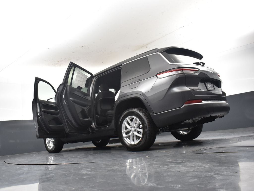2026 Jeep Grand Cherokee GRAND CHEROKEE L LAREDO 4X2