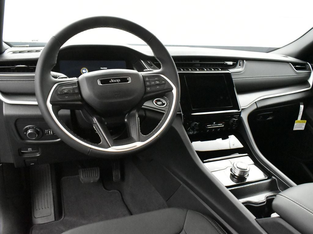 2026 Jeep Grand Cherokee GRAND CHEROKEE L LAREDO 4X2