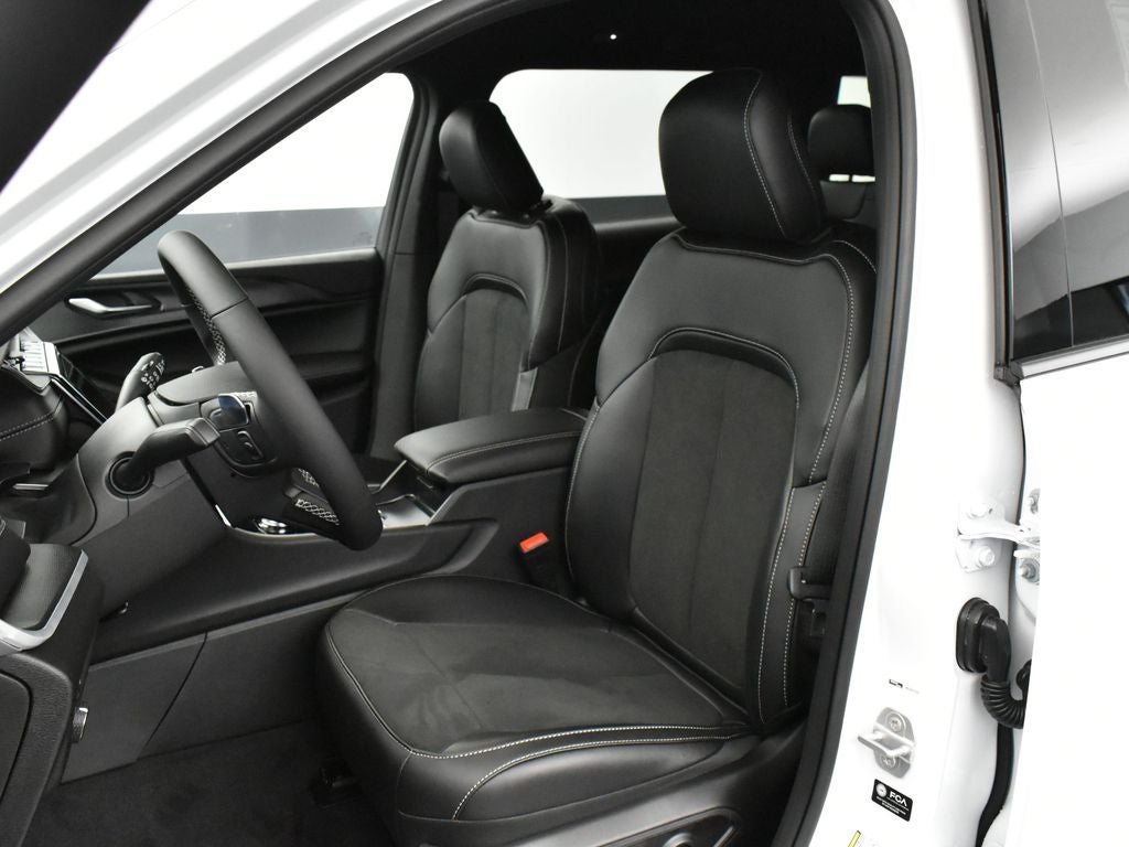 2025 Jeep Grand Cherokee GRAND CHEROKEE L ALTITUDE 4X2