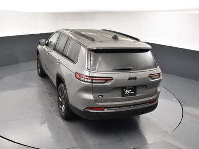 2027 Jeep Grand Cherokee Laredo Altitude