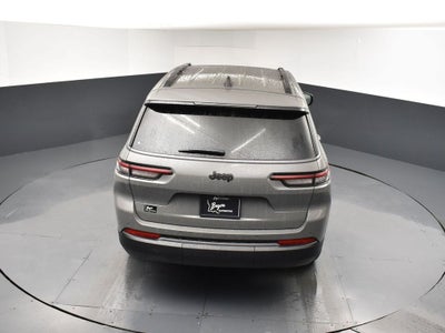 2027 Jeep Grand Cherokee Laredo Altitude