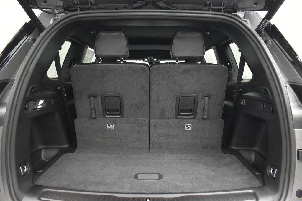 2027 Jeep Grand Cherokee Laredo Altitude
