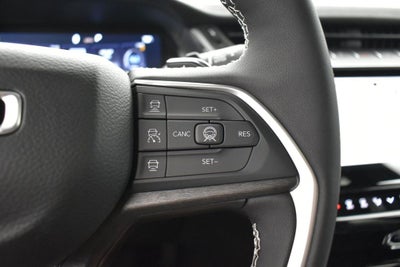 2027 Jeep Grand Cherokee Laredo Altitude