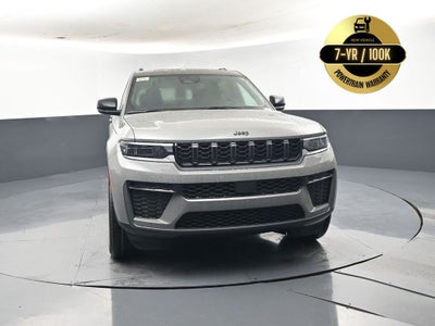 2027 Jeep Grand Cherokee Laredo Altitude