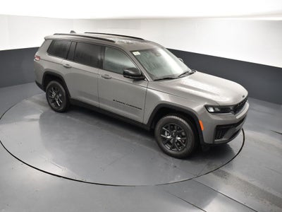 2027 Jeep Grand Cherokee Laredo Altitude